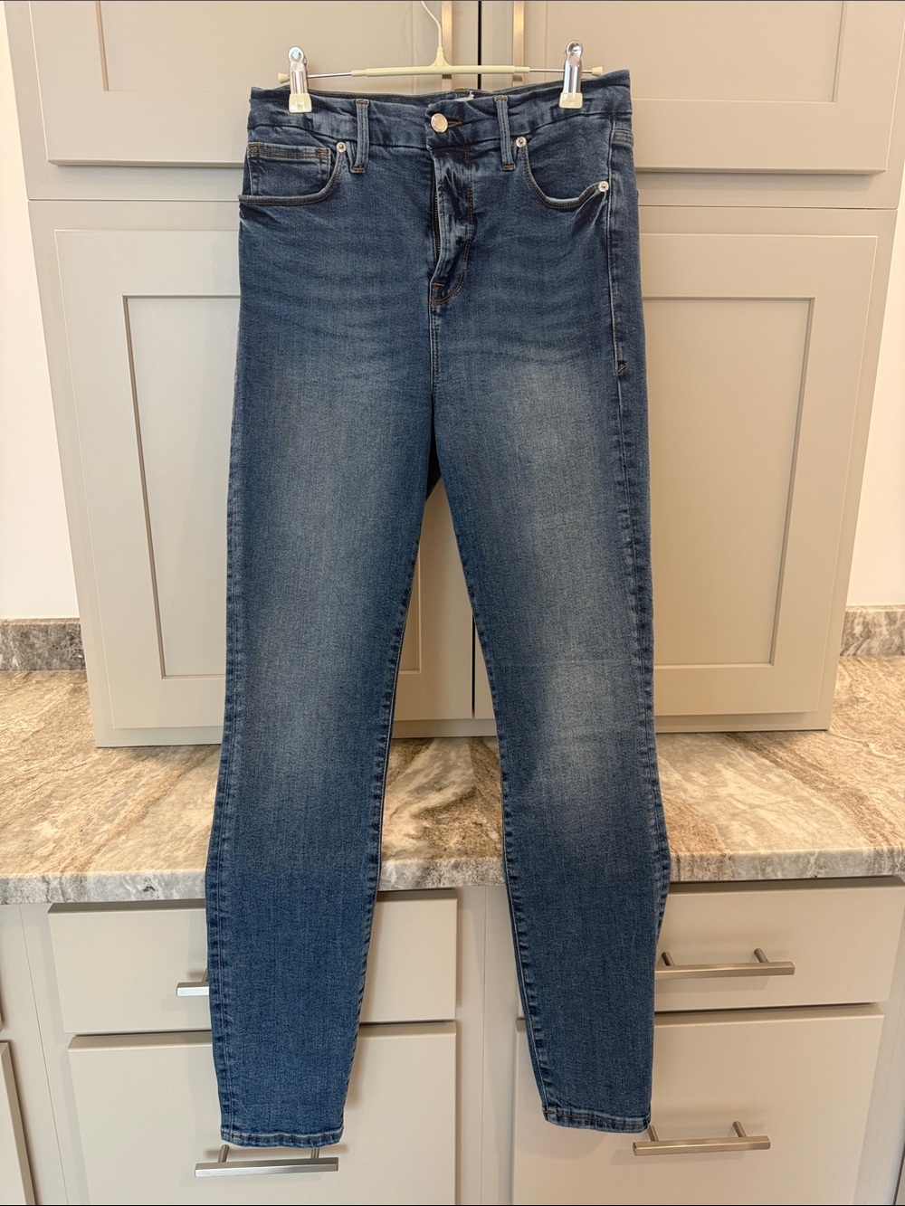 Good American Medium Wash High-Rise Skinny Jeans